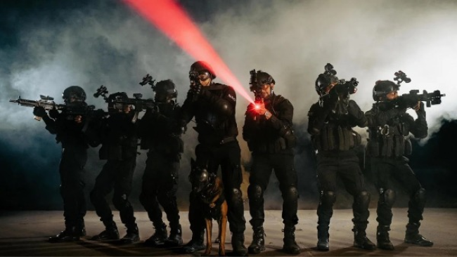 केंद्र सरकार ने बी श्रीनिवासन को 1992 बैच के वरिष्ठ आईपीएस अधिकारी के रूप में राष्ट्रीय सुरक्षा गार्ड (NSG) का नया महानिदेशक नियुक्त किया।