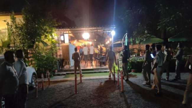 SSP Santosh Singh conducting a late-night inspection at Raipur police stations in response to rising crime and late-night alcohol service.