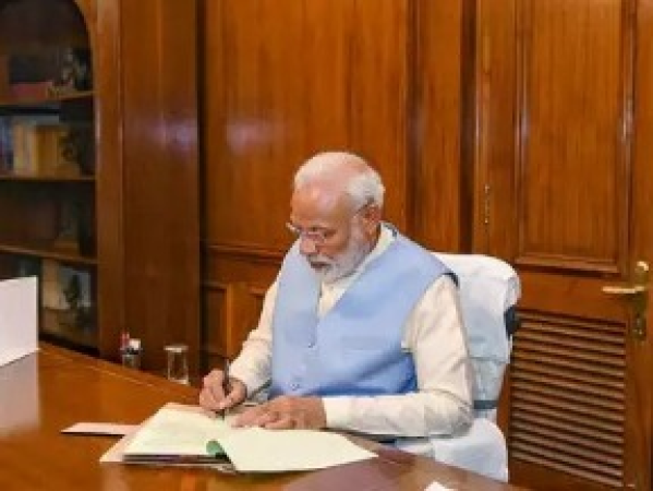 Modi Cabinet Decision: केंद्रीय कैबिनेट की बैठक में किसानों के कल्याण के लिए कृषि क्षेत्र से जुड़े 7 कई अहम निर्णय लिए गए हैं। केंद्रीय मंत्री अश्विनी वैष्णव ने बैठक के दौरान लिए गए