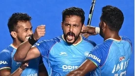 Asian Champions Trophy: भारत ने मेंस एशियन चैंपियंस ट्रॉफी हॉकी टूर्नामेंट में शनिवार को पाकिस्तान को 2-1 से हराया। ये भारत की लीग स्टेज