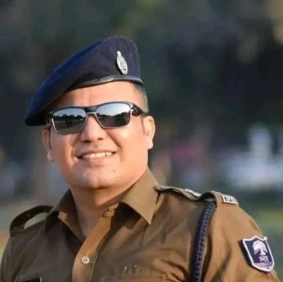 IPS officer Shivdeep Lande, known as 'Singham' of Purnia, announces resignation via Facebook without revealing the reason.