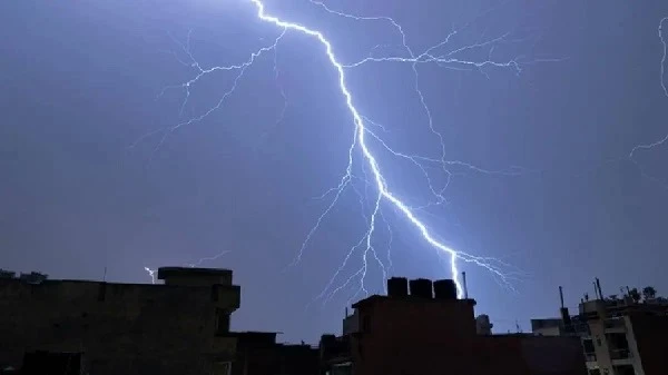 आकाशीय बिजली
