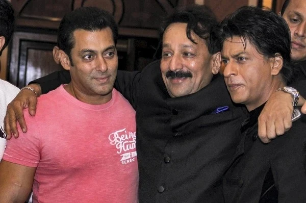 Former Maharashtra minister Baba Siddique shot dead in Bandra East while leaving his son Zeeshan Siddique's office; police arrest shooters.