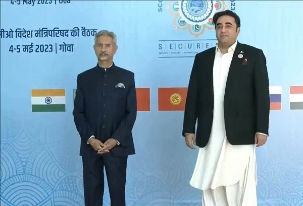 एस. जयशंकर SCO शिखर सम्मेलन 2024 में भाग लेने के लिए इस्लामाबाद पहुंचते हुए।
