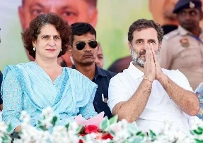 Priyanka Gandhi: चुनाव आयोग ने मंगलवार को महाराष्ट्र और झारखंड की विधानसभा सीटों के साथ 49 सीटों के भी उपचुनाव की तारीखों का ऐलान कर