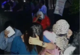 Sex racket: हैदराबाद के पॉश बंजारा हिल्स इलाके में एक पब से करीब 140 लोगों को गिरफ्तार किया गया है। इनमें 40 महिलाएं शामिल हैं। पब के बा