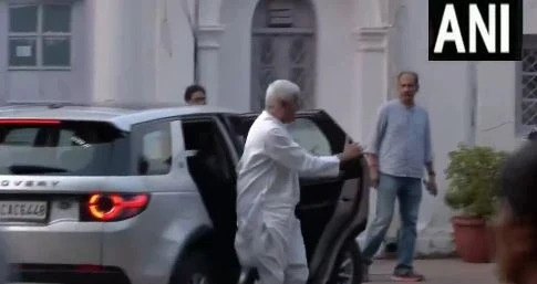 कांग्रेस नेता टीएस सिंहदेव एआईसीसी बैठक में शामिल होने दिल्ली पहुंचे, रायपुर दक्षिण सीट के कांग्रेस प्रत्याशी की घोषणा आज रात तक होने की संभावना।