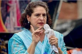 Priyanka Gandhi Net Worth: कांग्रेस महासचिव प्रियंका गांधी वाड्रा ने बुधवार को केरल के वायनाड से अपना नामांकन पत्र दाखिल कर दिया है। इस महत्वपूर्ण मौके