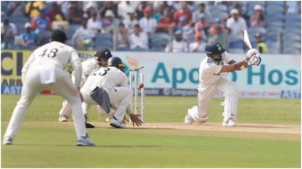 IND vs NZ 2nd Test Day 2: पुणे टेस्ट में यशस्वी जायसवाल और शुभमन गिल बल्लेबाजी करते हुए, न्यूजीलैंड ने स्पिन और तेज गेंदबाजी का संयोजन किया।