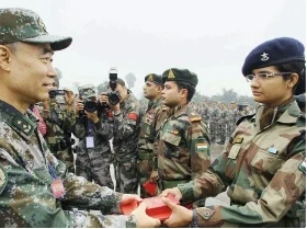 India-China LAC dispute: भारत और चीन की सेनाएं लद्दाख में मोर्चे से पीछे हट गई हैं। अब दोनों देशों की सेनाएं अपनी उन परंपरागत चौंकियों पर ही तैनात