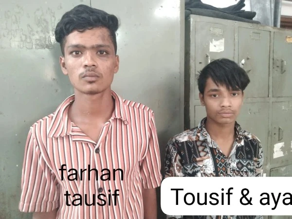 चाकू लहराकर की अड़ीबाजी