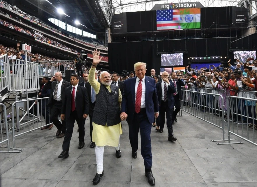 प्रधानमंत्री नरेंद्र मोदी ने अमेरिकी राष्ट्रपति चुनाव में डोनाल्ड ट्रंप की जीत पर बधाई दी और भारत-अमेरिका साझेदारी को मजबूत करने की अपील की।