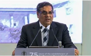 Justice Sanjiv Khanna: न्यायमूर्ति संजीव खन्ना 11 नवंबर को 51वें सीजेआई के रूप में शपथ लेंगे। संजीव खन्ना, जो चुनावी बांड योजना को खत्म करने और अनुच्छेद 370 को निरस्त