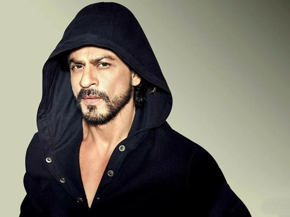 शाहरुख खान को जान से मारने की धमकी देने के आरोप में रायपुर के वकील फैजान खान की गिरफ्तारी, मुंबई पुलिस पूछताछ करेगी।