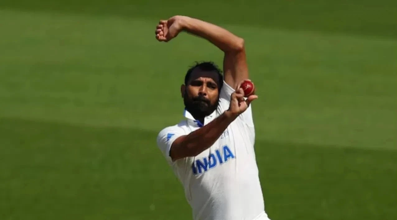 Mohammed Shami bowling in the Ranji match between Bengal and Madhya Pradesh after recovering from injury, taking four wickets on the second day.