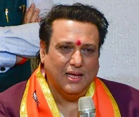 Bollywood actor Govinda: बॉलीवुड एक्टर गोविंदा की शनिवार को अचानक तबीयत बिगड़ गई। एक्टर की जिस वक्त तबीयत बिगड़ी वो जलगांव में थे, वहां रहकर उन्हें 4 जगहों के लिए
