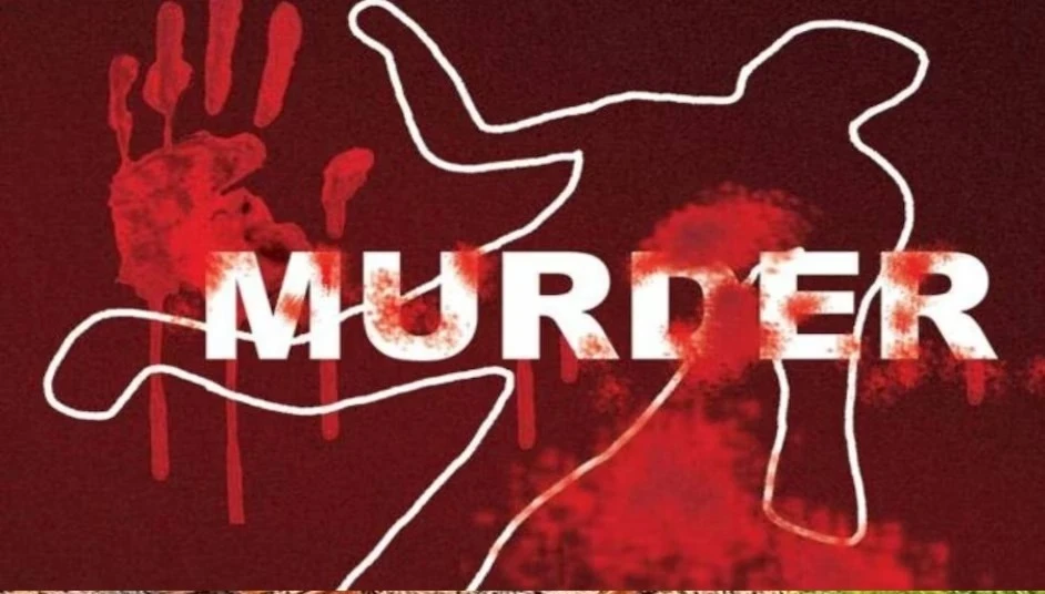 रायपुर में आमासिवनी क्षेत्र में चाकू से हत्या के बाद पुलिस जांच करती हुई