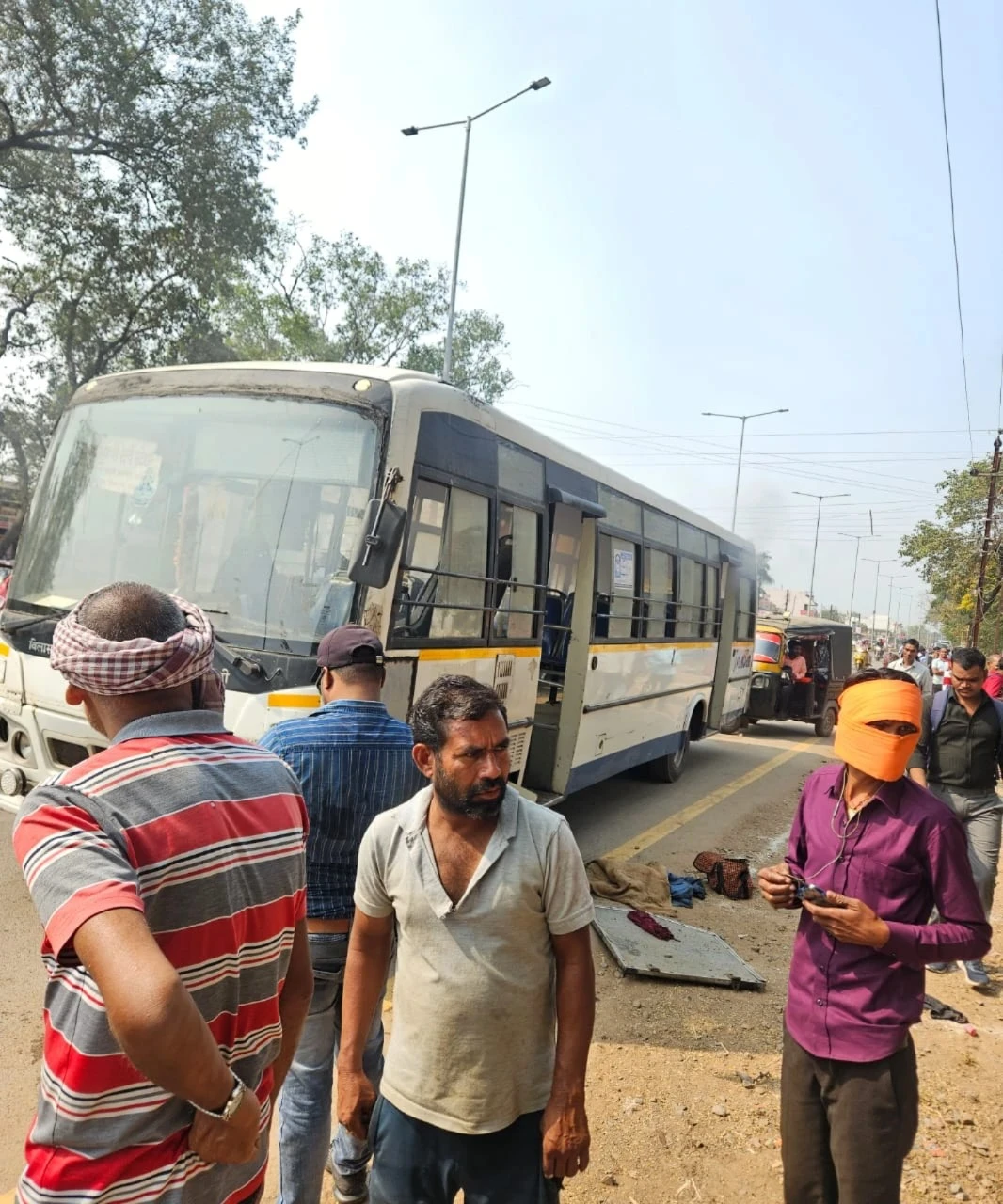 बिलासपुर के सकरी क्षेत्र में सिटी बस के इंजन में आग लगने की घटना