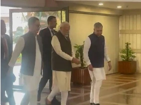 The Sabarmati Report: प्रधानमंत्री नरेंद्र मोदी सोमवार दोपहर संसद भवन के बालयोगी ऑडिटोरियम पहुंचे, जहाँ उन्होंने