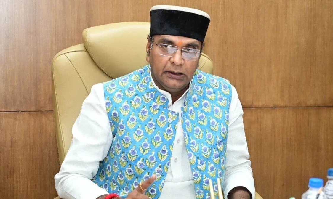 मंत्री विश्वास सारंग