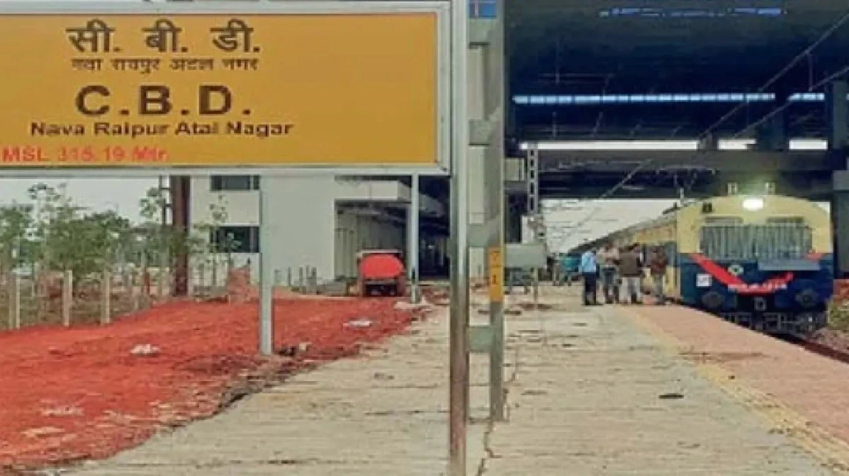 रायपुर से अभनपुर के बीच 10 रुपए में यात्रा करने के लिए मेमू ट्रेन का सफल ट्रायल हुआ, जो अब जल्द ही नियमित सेवा के रूप में शुरू होगी।