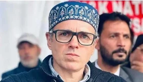 EVM: जम्मू-कश्मीर के मुख्यमंत्री उमर अब्दुल्ला ने EVM पर सवाल उठाने को लेकर कांग्रेस पर तंज कसा है। उमर अब्दुल्ला ने कहा कि EVM पर भरोसा नहीं है तो चुनाव ही