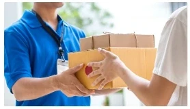 Parcel Scam: अगर आप भी ऑनलाइन शॉपिंग कर रहे हैं या घर बैठे पार्सल मंगा रहे हैं तो फौरन अलर्ट हो जाएं। इन दिनों मार्केट में स्कैम का नया तरीका आया है