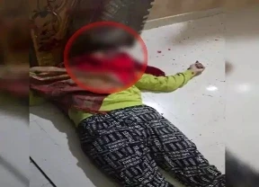 Murder: ग्वालियर में एक 20 वर्षीय छात्रा की उसके ही पिता ने गोली मारकर हत्या कर दी है। घटना मंगलवार रात 8 बजे आदर्श नगर महाराजपुरा की है। चार दिन बाद 18 जनवरी को छात्रा की शादी थी। हत्या के बाद भी