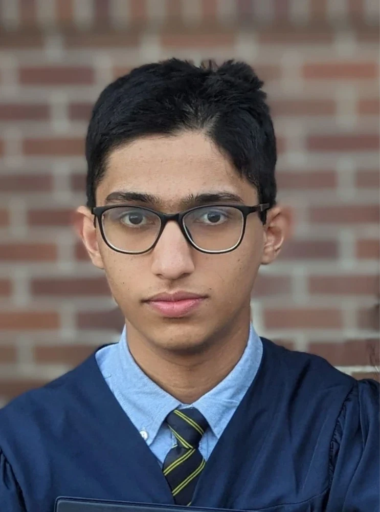 एनआरआई युवा अरुहंत मेहता ने कनाडा में 718 भाषाओं में लिखी गई 1,000 साल पुरानी पांडुलिपि को डिकोड करने के लिए सॉफ्टवेयर विकसित किया।