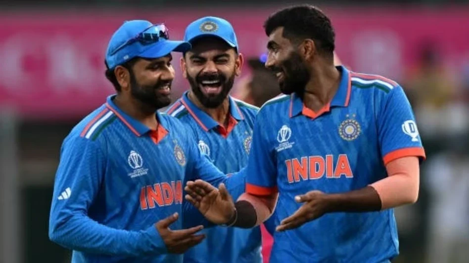 भारत को 2024 में आईसीसी की सर्वश्रेष्ठ वनडे टीम में जगह नहीं मिली। श्रीलंका के चरिथ असलंका को कप्तान बनाया गया, जबकि भारत और ऑस्ट्रेलिया के खिलाड़ी इस टीम में नहीं हैं।