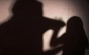 dirty talk: मध्य प्रदेश के अनूपपुर जिले में एक शर्मनाक मामला सामने आया है. जहां सरकारी स्कूल के प्रिंसिपल को नाबालिग लड़कियों से छेड़छाड़ के आरोप में गिरफ्तार किया गया है।