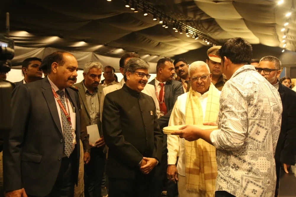 राज्यपाल मंगू भाई पटेल