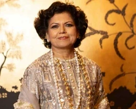 Chandrika Tandon Wins Grammy Awards : ग्रैमी अवॉर्ड्स 2025 में भारतीय मूल की गायिका चंद्रिका टंडन ने इतिहास रच दिया है। उन्होंने अपने एल्बम 'त्रिवेणी' के लिए बेस्ट न्यू एज एम्बिएंट या चैंट एल्बम कैटेगरी में ग्रैमी अवॉर्ड जीता है।