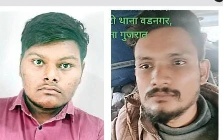 शेयर बाजार निवेश के नाम पर धोखाधड़ी करने वाले आरोपियों से बरामद मोबाइल फोन और दस्तावेज।