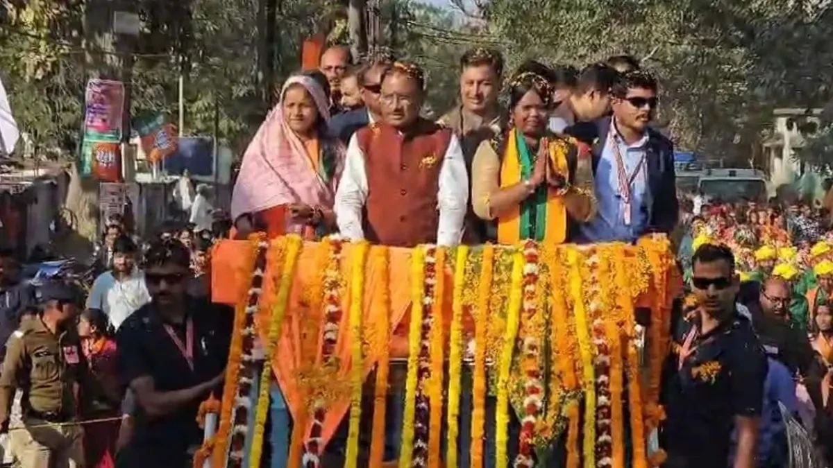 मुख्यमंत्री साय का रोड शो