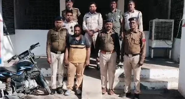 भतीजा ने बुआ को उतारा मौत के घाट
