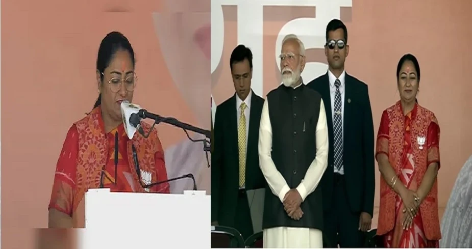 दिल्ली की नई मुख्यमंत्री रेखा गुप्ता ने रामलीला मैदान में आयोजित शपथ ग्रहण समारोह में शपथ ली।