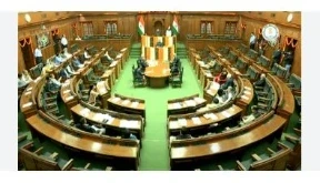 Delhi Assembly: दिल्ली में सोमवारसे विधानसभा का पहला सत्र शुरू हो रहा है। यह पहला ही सत्र काफी हंगामेदार हो सकता है, आम आदमी पार्टी और बीजेपी के बीच में सियासी जंग देखने को मिल सकती है। इस पहले सत्र की सबसे