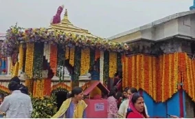 Kedarnath Dham: बाबा केदारनाथ के भक्तों के लिए महाशिवरात्रि के मौके पर बड़ी खुशखबरी आई है। महाशिवरात्रि के शुभ अवसर पर मंदिर के कपाट खोलने की तारीख घोषित कर दी गई है. इस साल 2 मई से केदारनाथ धाम के कपाट