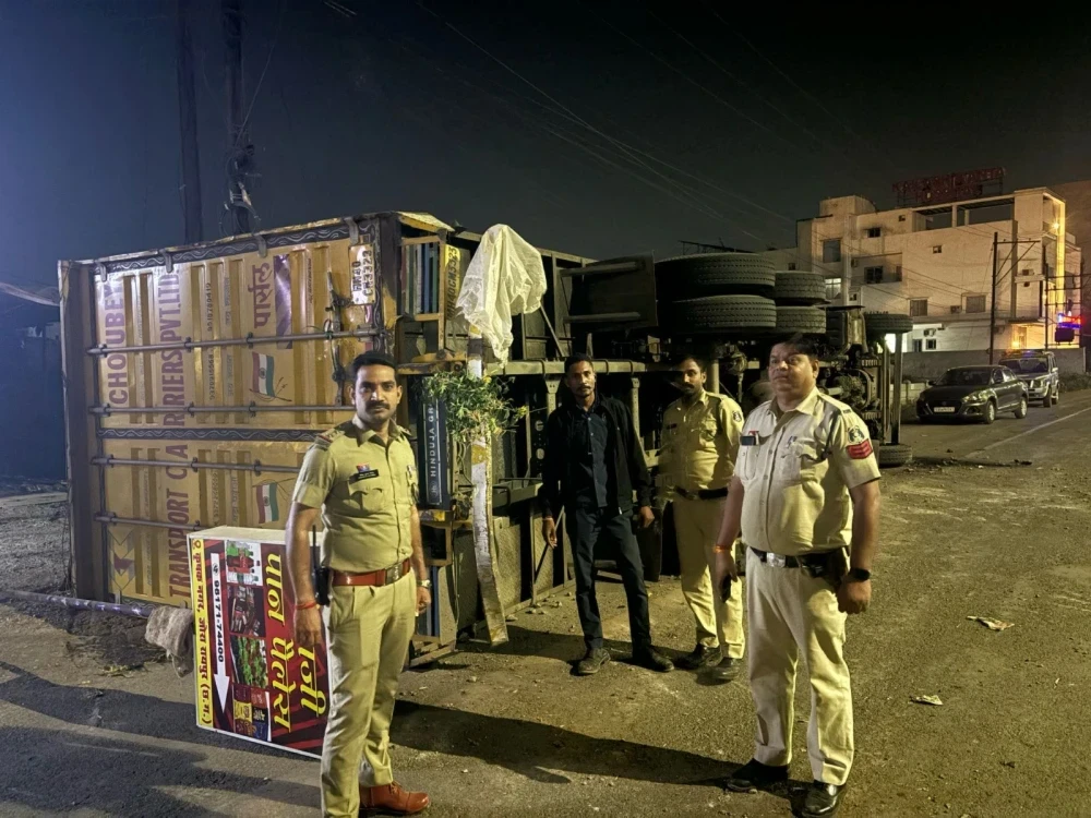 जोरा ब्रिज पर सड़क हादसा