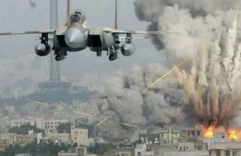 US Air Strike on Houthis: साना (यमन)।अमेरिकी राष्ट्रपति डोनाल्ड ट्रंप ने शनिवार को रेड सी में जहाजों पर हमलों के जवाब में यमन के ईरान-समर्थित हूती विद्रोहियों पर बड़े पैमाने पर सैन्य कार्रवाई की।