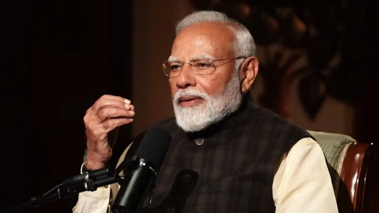 प्रधानमंत्री नरेंद्र मोदी