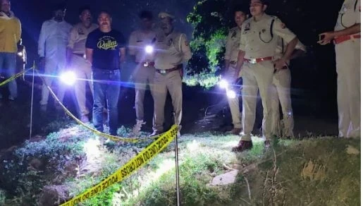 UP Encounter : Criminal with a bounty of Rs 1 lakh killed in an encounter in Gonda, SHO shot, bulletproof jacket saved his life