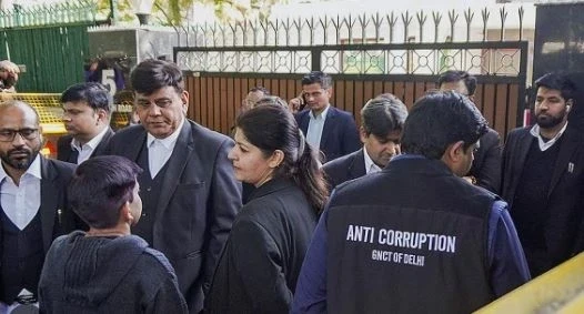 Delhi Classroom Scam: AAP leader Satyendra Jain reached ACB office, interrogation continues in classroom scam case