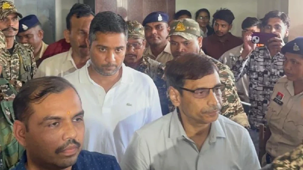 चैतन्य बघेल की हाईकोर्ट याचिका दायर करने की खबर, सीजी शराब घोटाला मामले में।