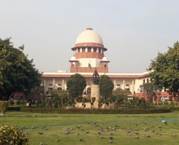 सुप्रीम कोर्ट की बेंच बिहार में 65 लाख वोटरों के नाम हटाने के मामले में सुनवाई करते हुए