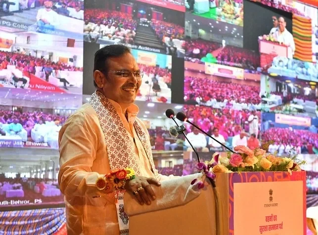 मुख्यमंत्री भजनलाल शर्मा द्वारा रक्षाबंधन पर राजस्थान में महिलाओं के लिए मुफ्त रोडवेज बस यात्रा की घोषणा।