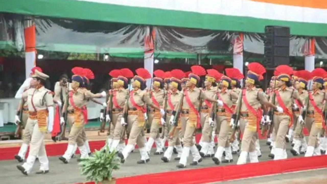 भोपाल लाल परेड ग्राउंड पर फुल ड्रेस रिहर्सल, CM Mohan Yadav के साथ स्वतंत्रता दिवस तैयारियां