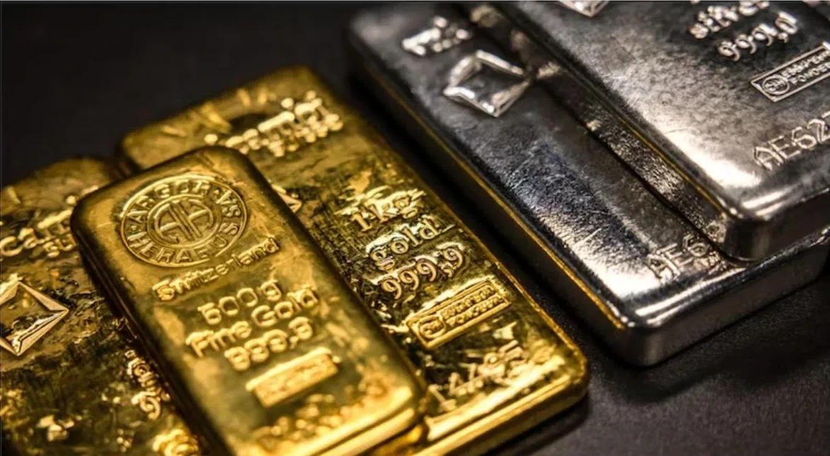 Gold and Silver Price Today