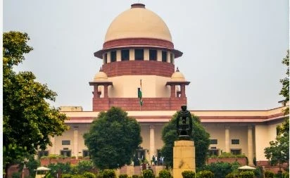 Supreme Court Dismisses TMC Objection: नई दिल्ली/कोलकाता। सुप्रीम कोर्ट ने शनिवार को तृणमूल कांग्रेस (TMC) की केंद्र सरकार और PSU कर्मचारियों को काउंटिंग सुपरवाइजर बनाने के फैसले से जुड़ी आपत्ति खारिज कर दी।